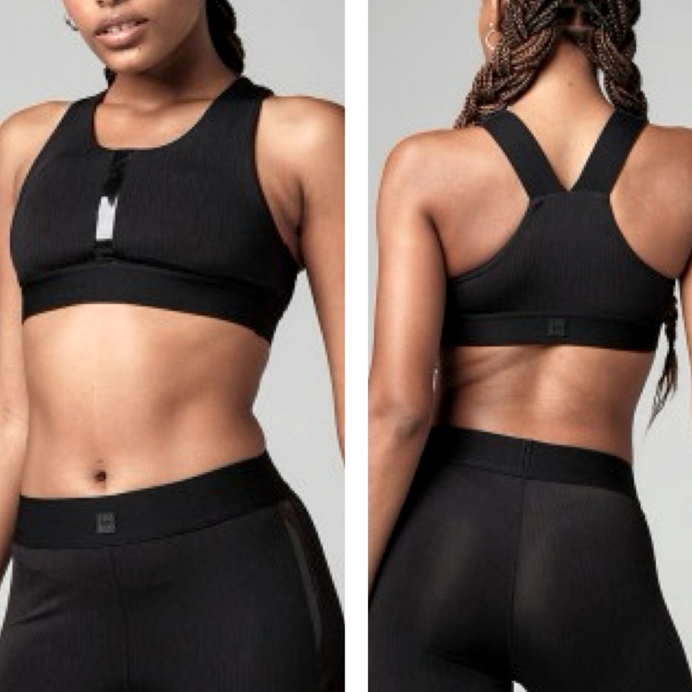 Zumba NWT Zumba Strong ID Printed Scoop Racerback Black Shimmer Stripe Sport Bra